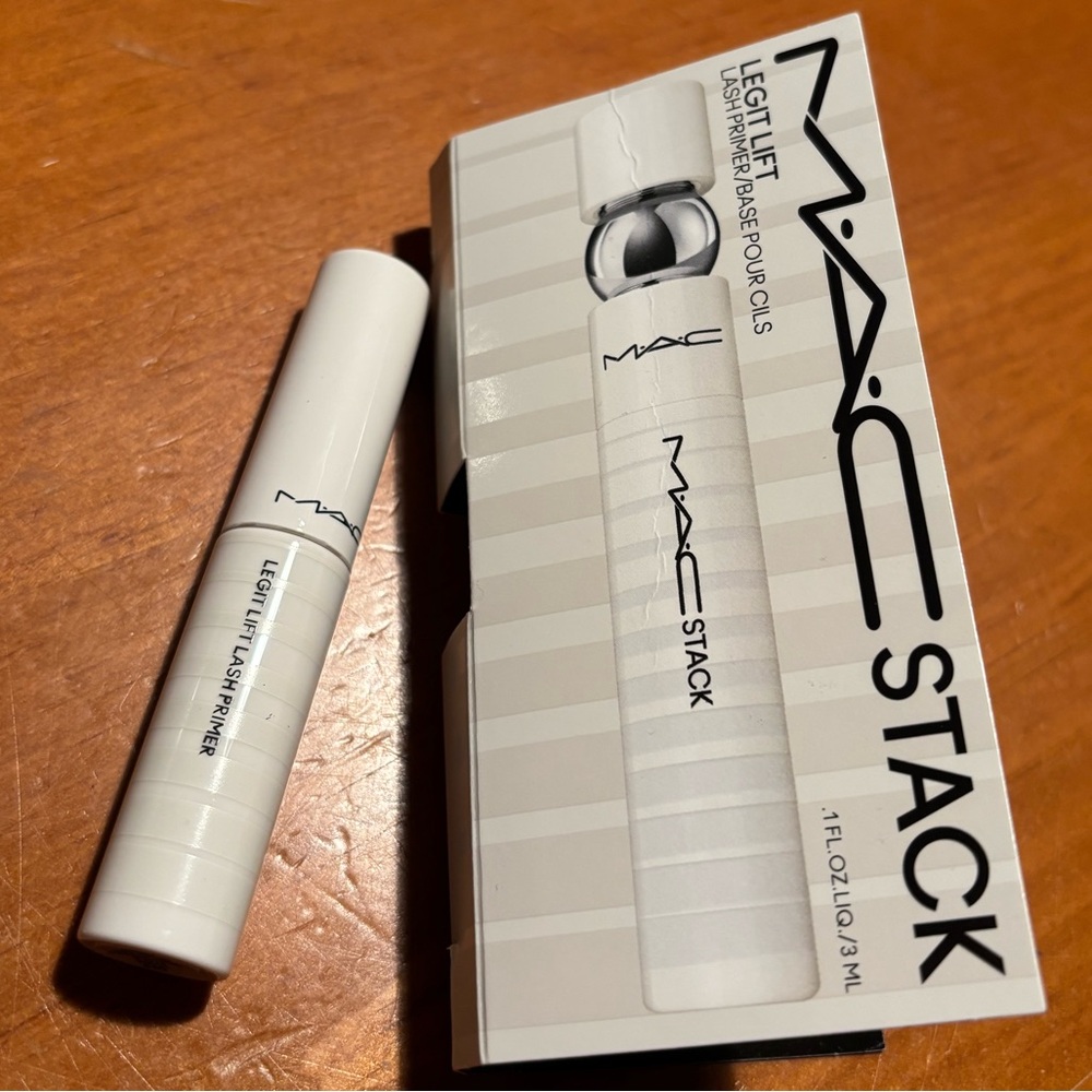 MAC Stack Lash Primer - Picture 2 of 16